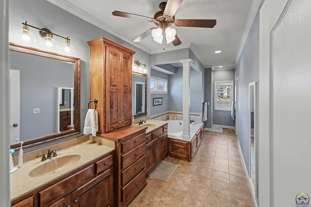 $849,000 | 5739 Southwest 44th Court, Topeka, KS 66610