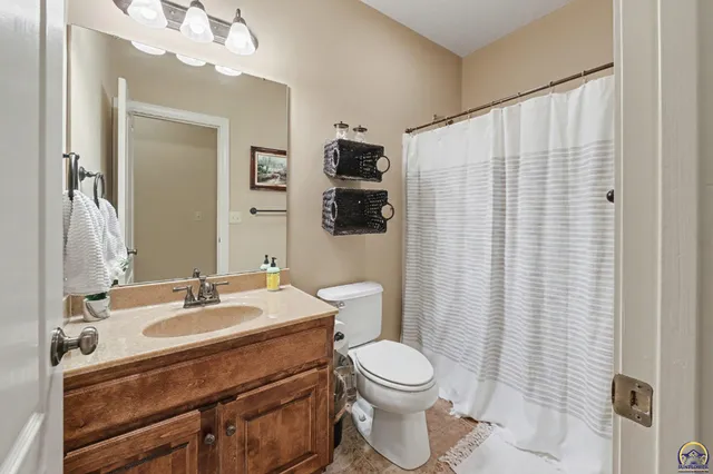 $849,000 | 5739 Southwest 44th Court, Topeka, KS 66610