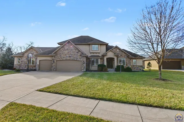 $849,000 | 5739 Southwest 44th Court, Topeka, KS 66610