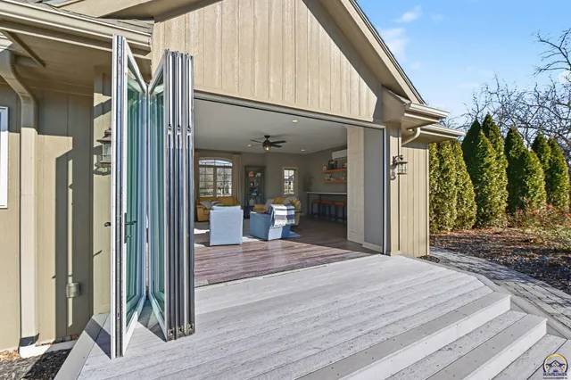 $849,000 | 5739 Southwest 44th Court, Topeka, KS 66610