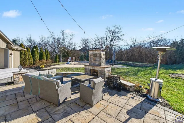 $849,000 | 5739 Southwest 44th Court, Topeka, KS 66610