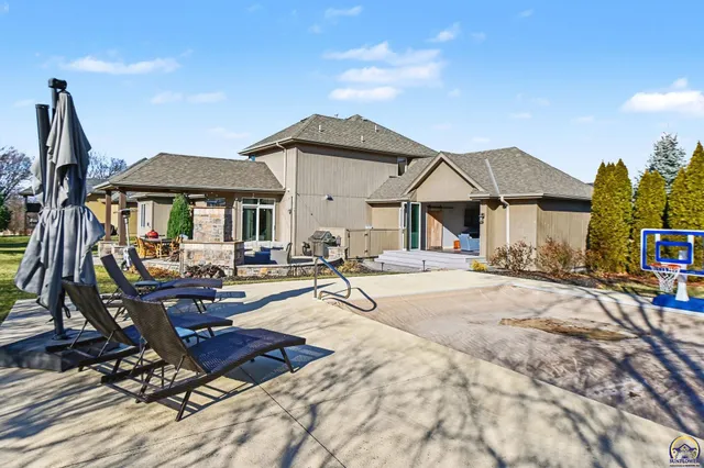 $849,000 | 5739 Southwest 44th Court, Topeka, KS 66610