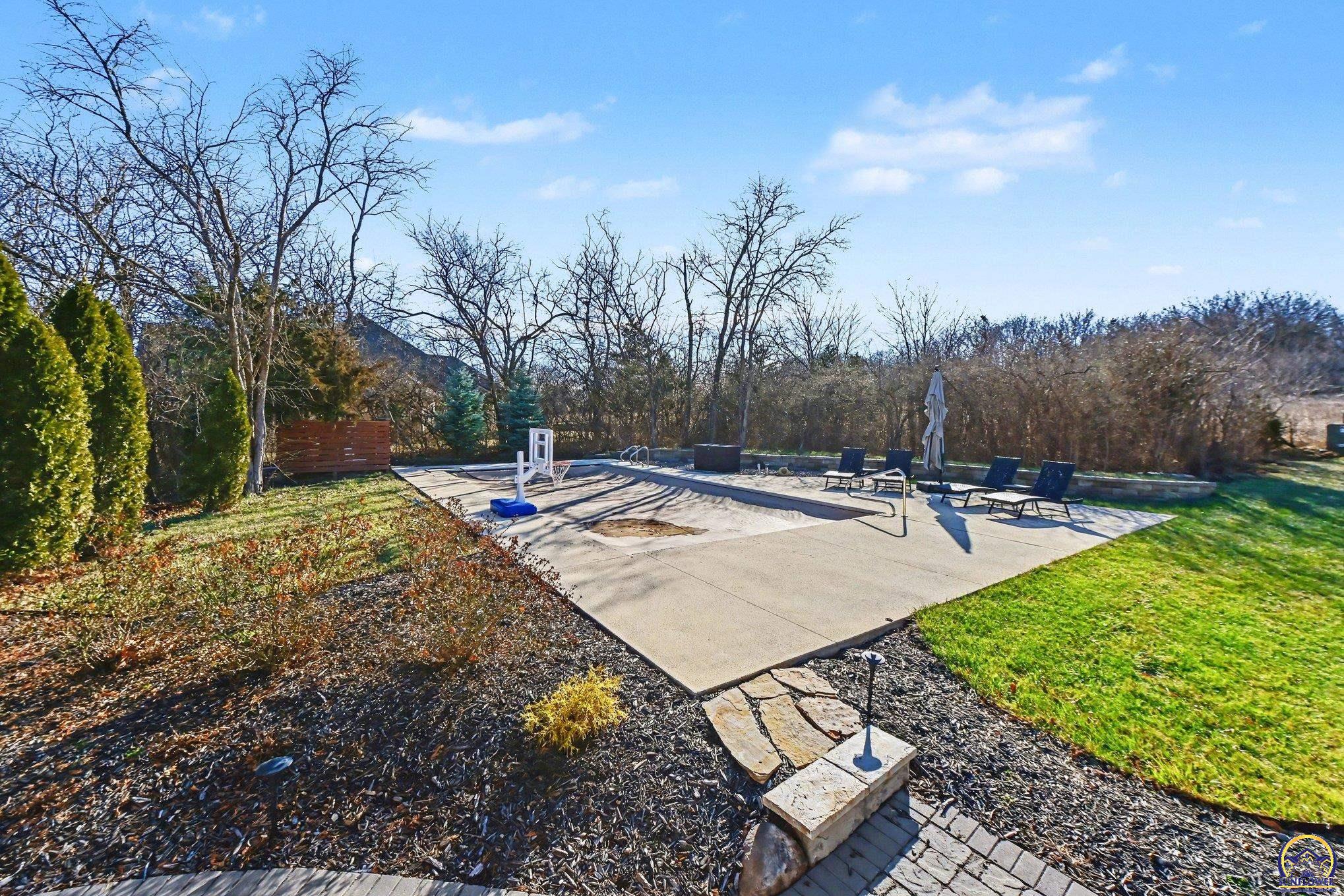 5739 Southwest 44th Court Topeka, KS 66610 - Photo 35 of 41