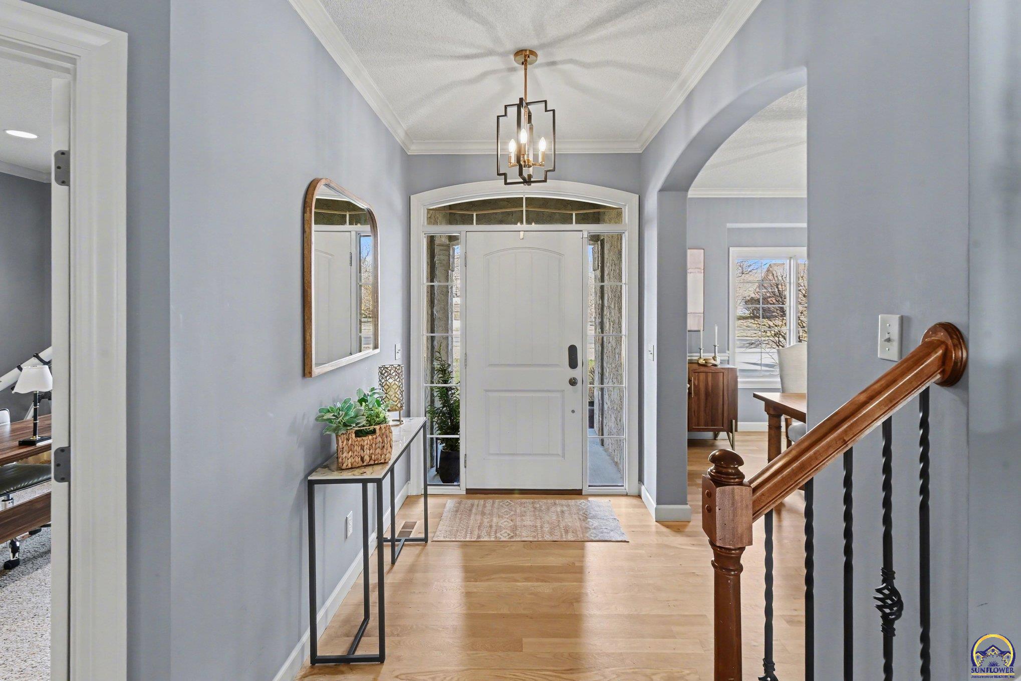 5739 Southwest 44th Court Topeka, KS 66610 - Photo 6 of 41