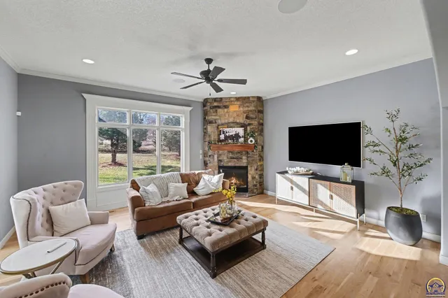 $849,000 | 5739 Southwest 44th Court, Topeka, KS 66610