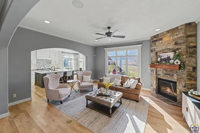 $849,000 | 5739 Southwest 44th Court, Topeka, KS 66610