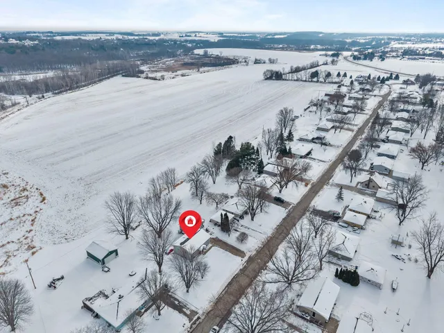 $334,900 | 714 Giese Street, Hortonville, WI 54944