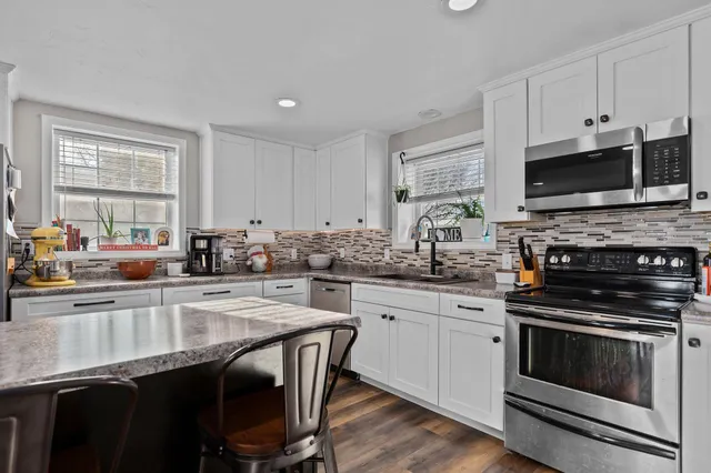 $334,900 | 714 Giese Street, Hortonville, WI 54944