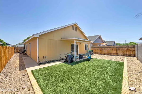 $394,000 | 5034 South 11th Place, Phoenix, AZ 85040