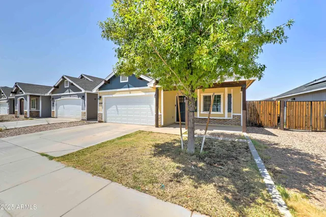 $394,000 | 5034 South 11th Place, Phoenix, AZ 85040