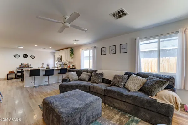 $394,000 | 5034 South 11th Place, Phoenix, AZ 85040