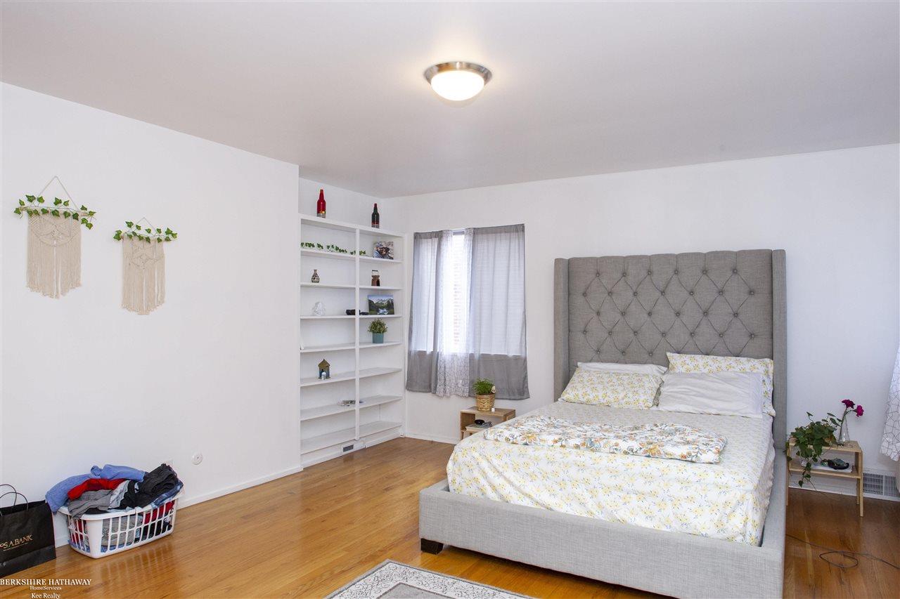379 Neff Road Grosse Pointe, MI 48230 - Photo 43 of 63 50070950-42.JPG