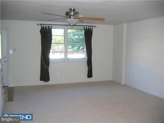 1213 Rainer Road Brookhaven, PA 19015 - Photo 3 of 10