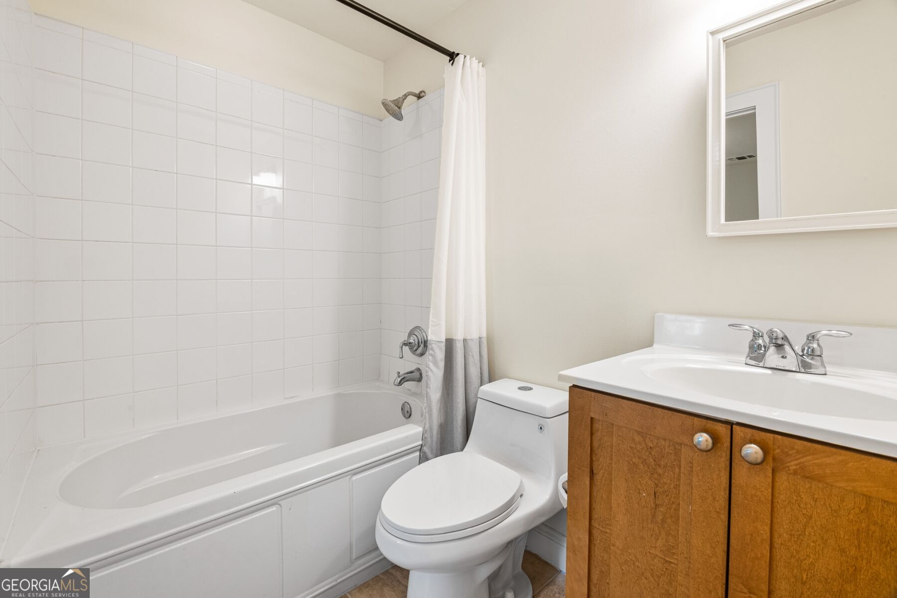213 Knob Hills Circle Decatur, GA 30030 - Photo 19 of 25 Gallery Image 19