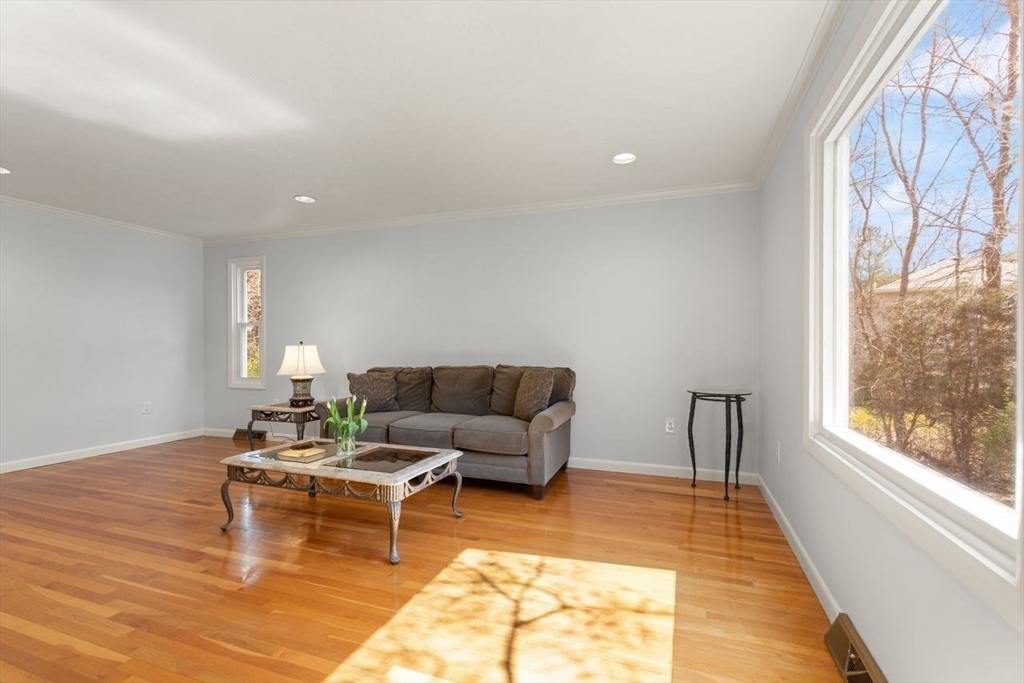 17 Niantic Road Sharon, MA 02067 - Photo 12 of 39