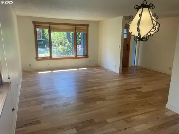 $459,900 | 2280 Tabor Street, Eugene, OR 97401