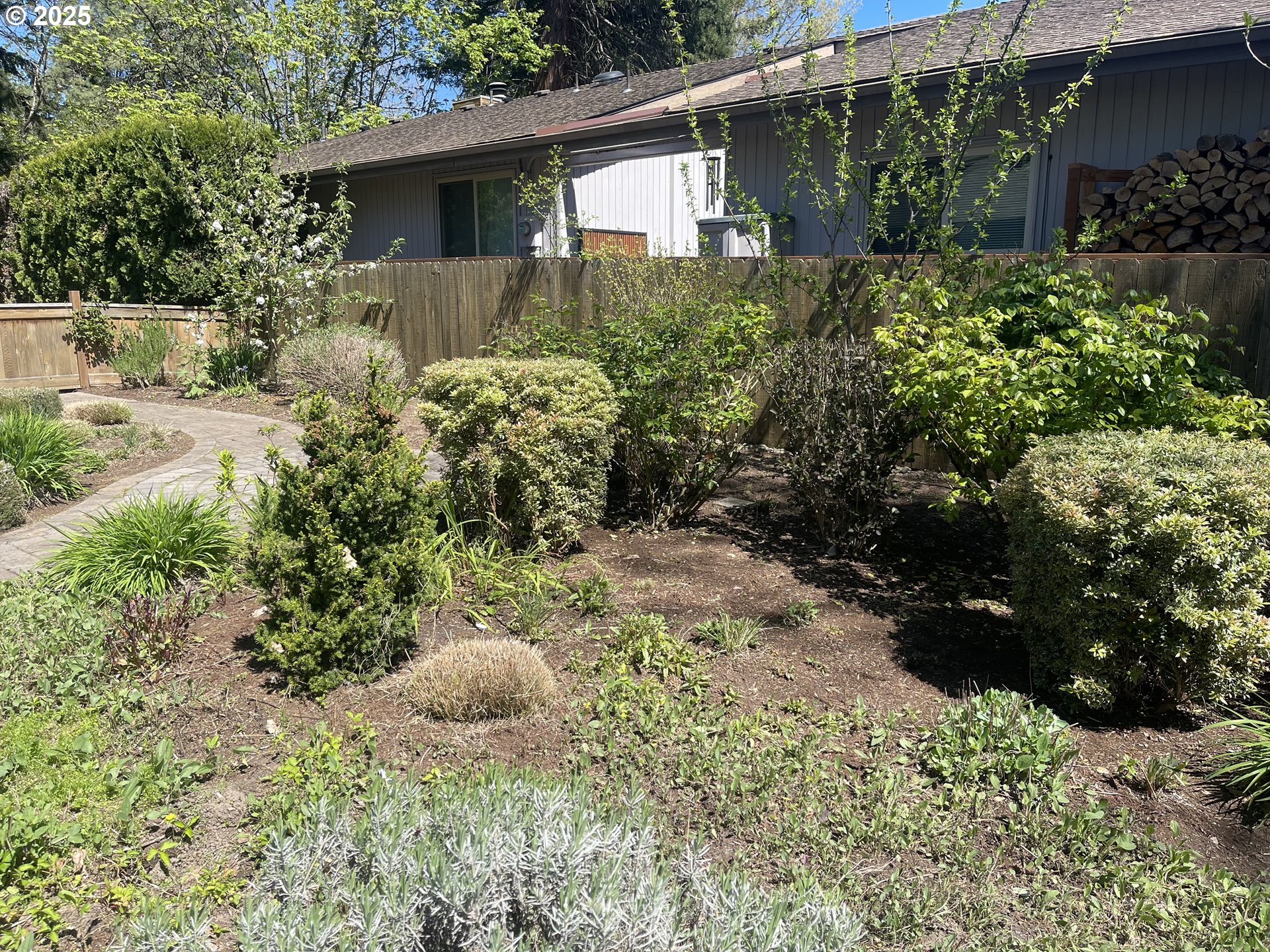 2280 Tabor Street Eugene, OR 97401 - Photo 3 of 47