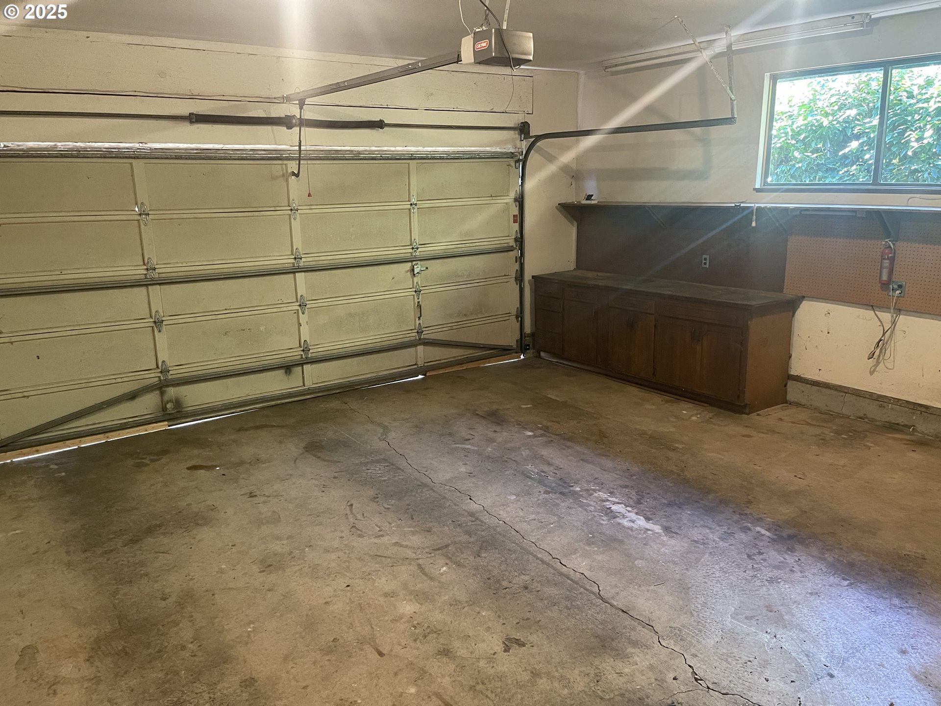 2280 Tabor Street Eugene, OR 97401 - Photo 36 of 47 Garage