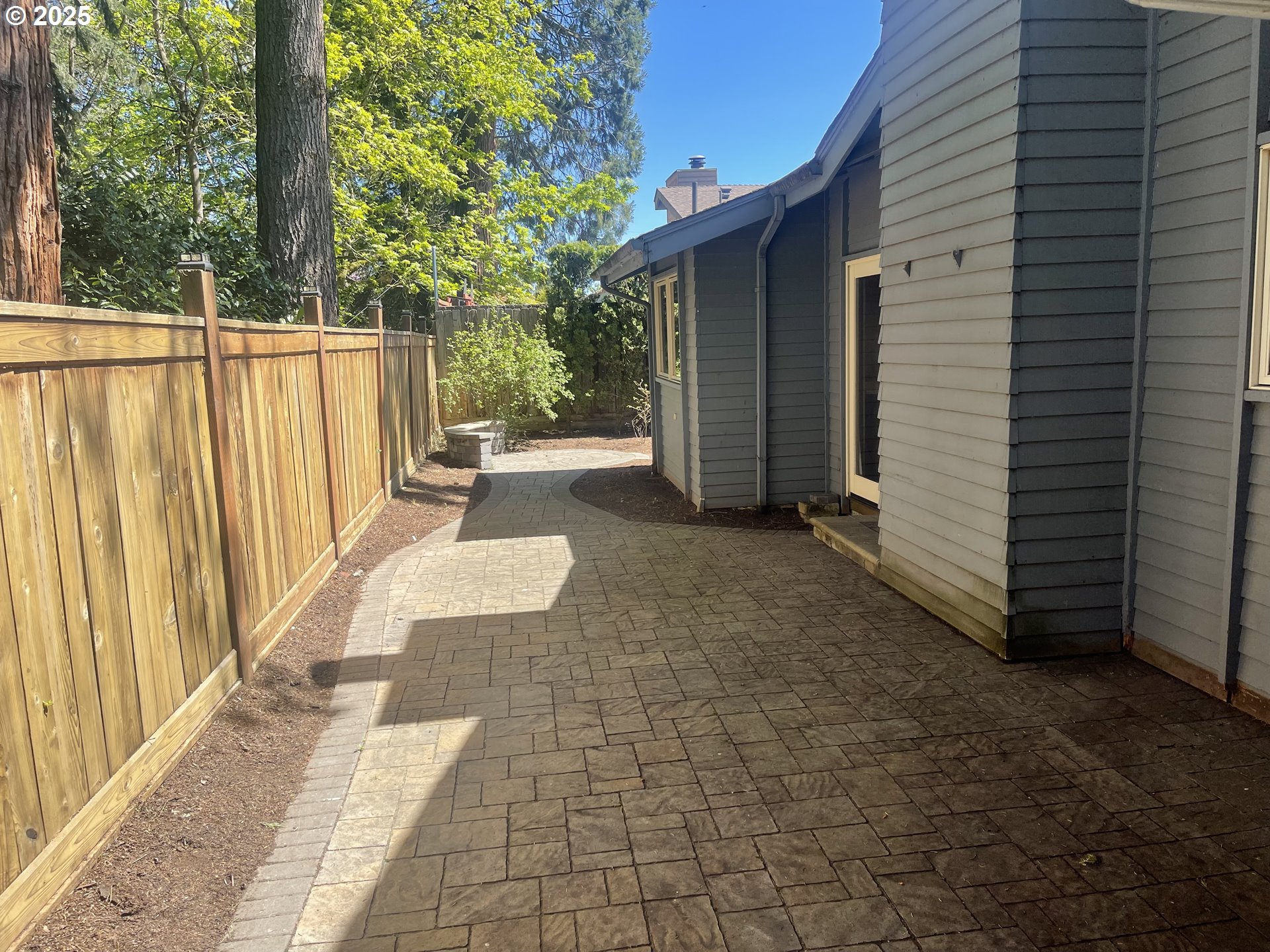 2280 Tabor Street Eugene, OR 97401 - Photo 39 of 47 Backyard