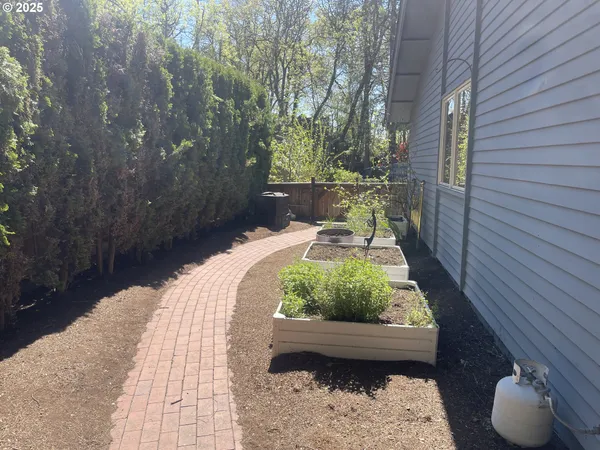 $459,900 | 2280 Tabor Street, Eugene, OR 97401