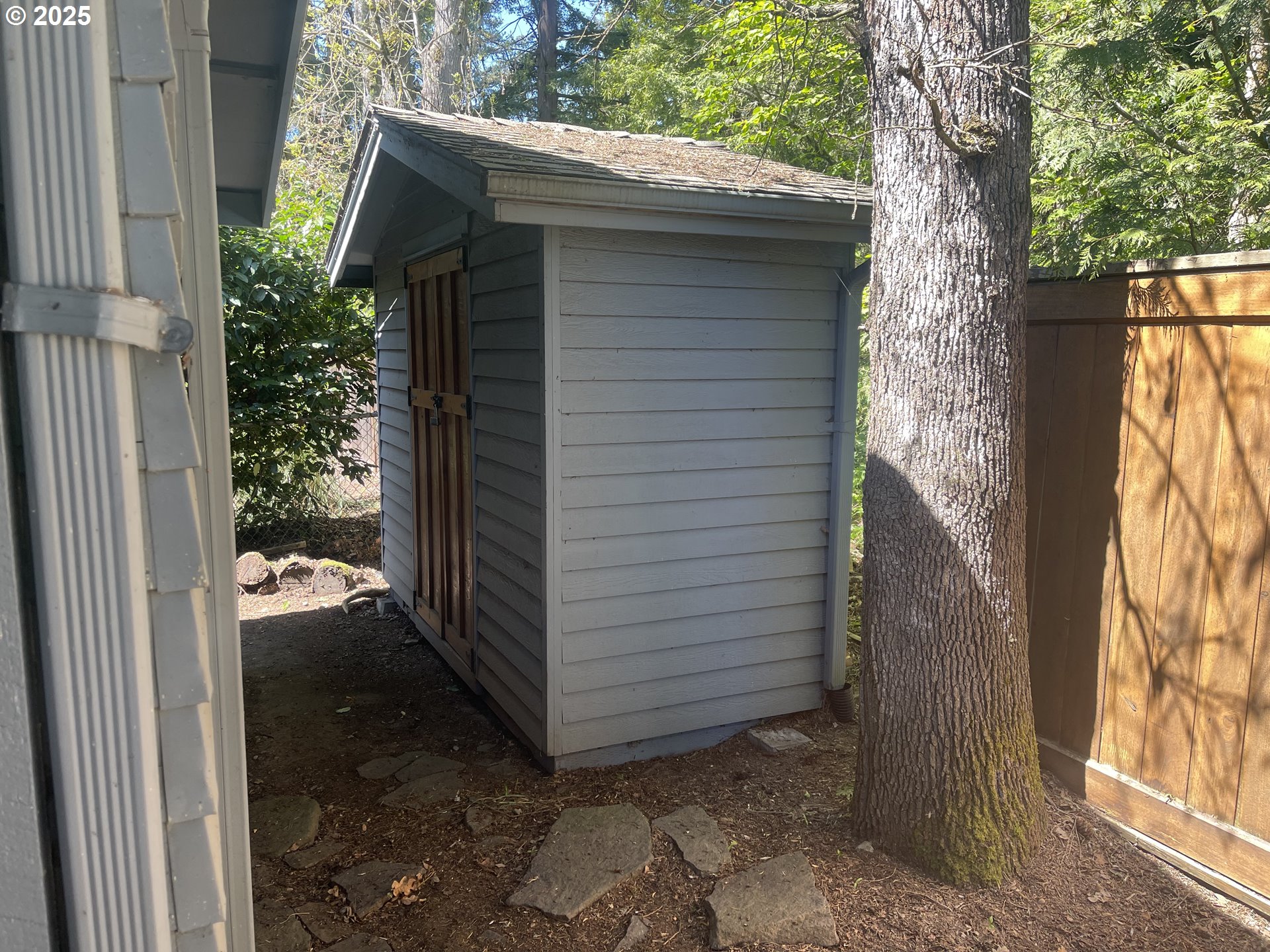 2280 Tabor Street Eugene, OR 97401 - Photo 47 of 47 Shed