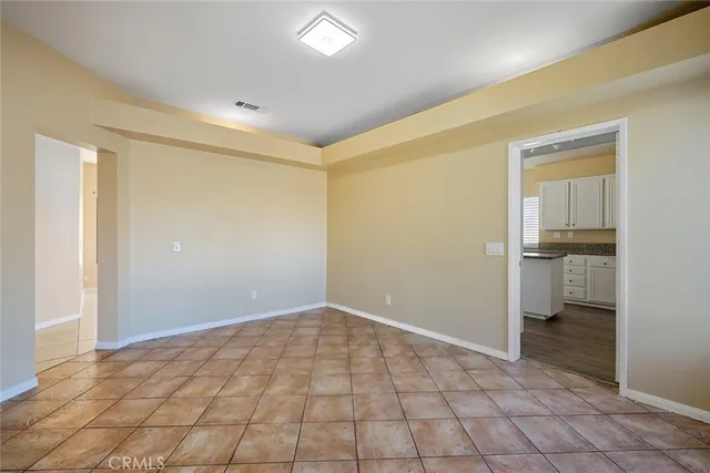 $3,800 | 325 Rainbow Terrace, Palmdale, CA 93551