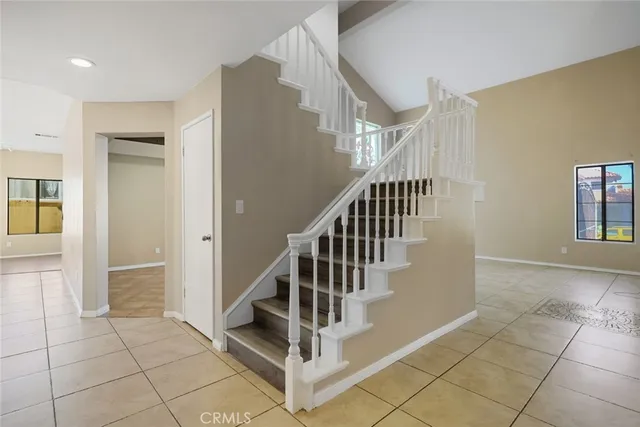 $3,800 | 325 Rainbow Terrace, Palmdale, CA 93551