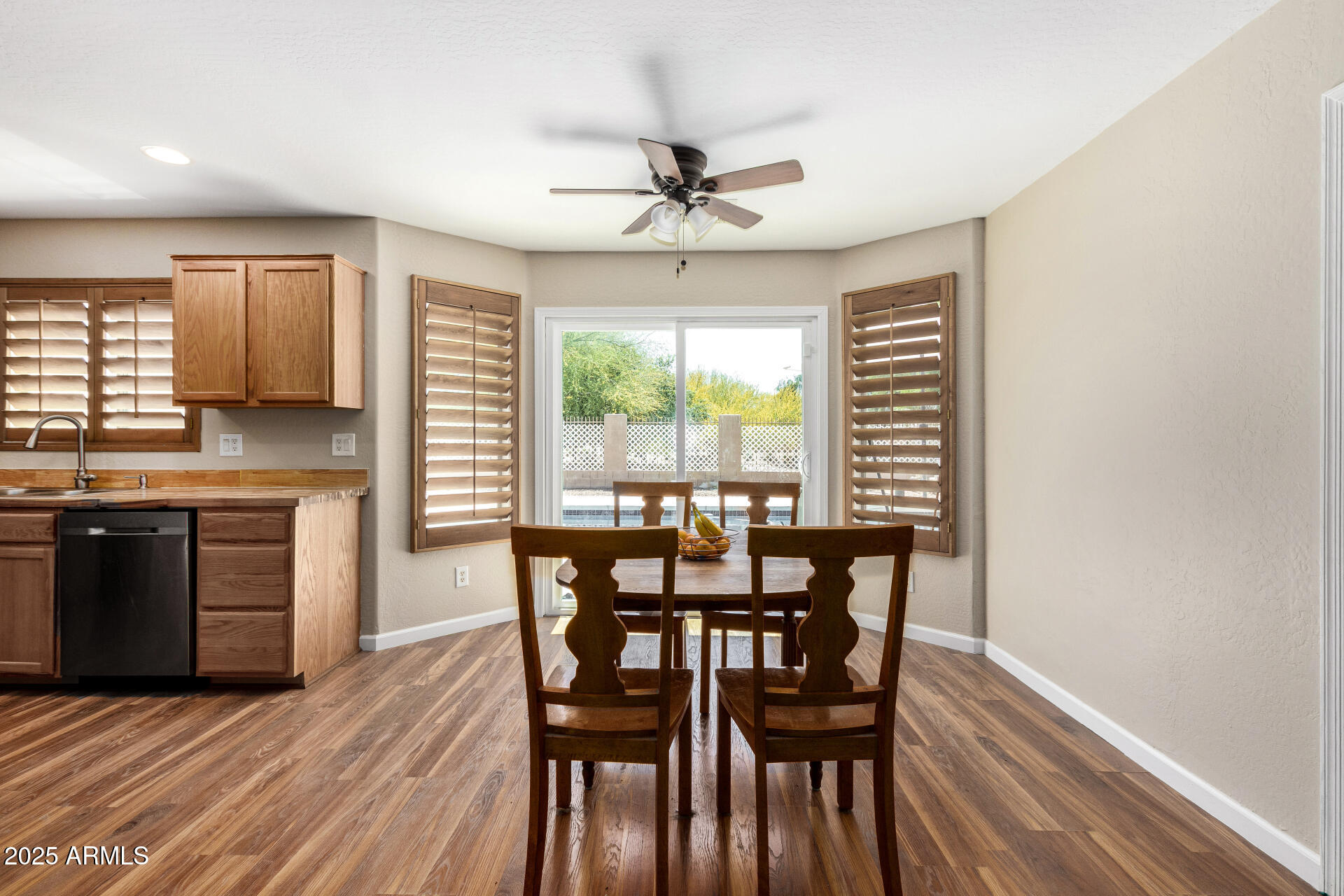 1617 West Pecan Road Phoenix, AZ 85041 - Photo 13 of 31 15 - Pecan