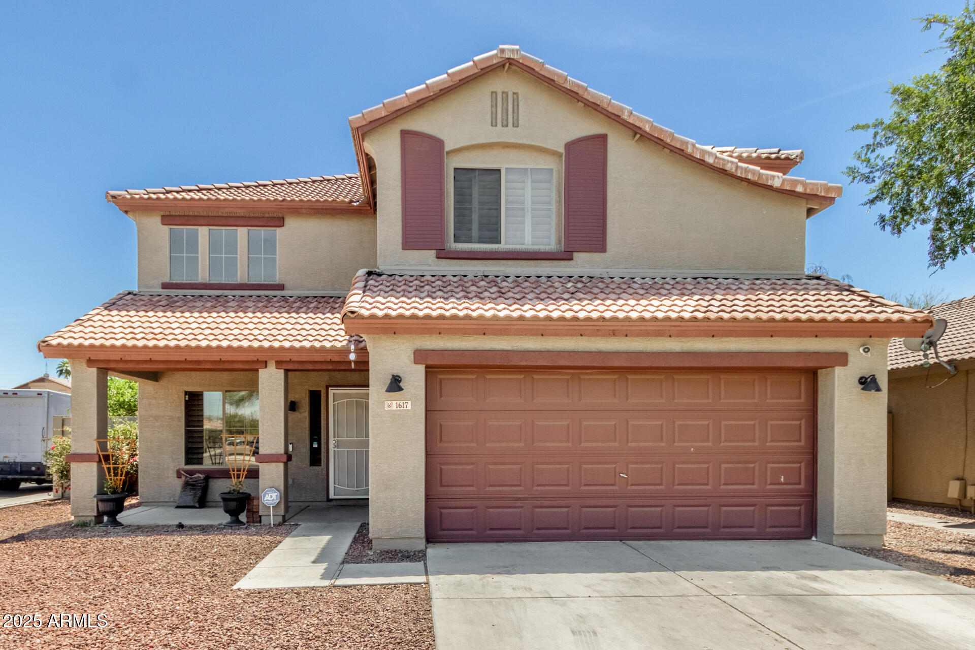 1617 West Pecan Road Phoenix, AZ 85041 - Photo 2 of 31 02 - Pecan