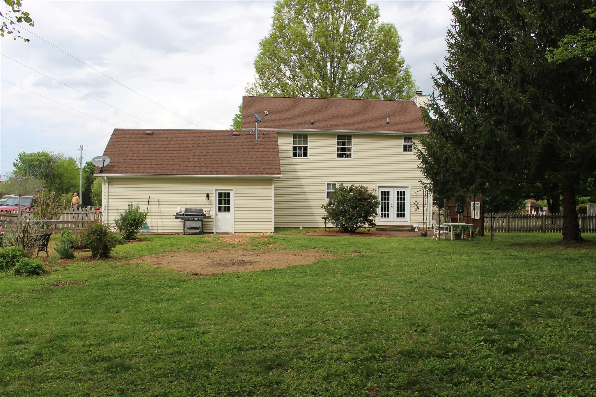 804 Branch Bend Road Clarksville, TN 37040 - Photo 15 of 16 Back View