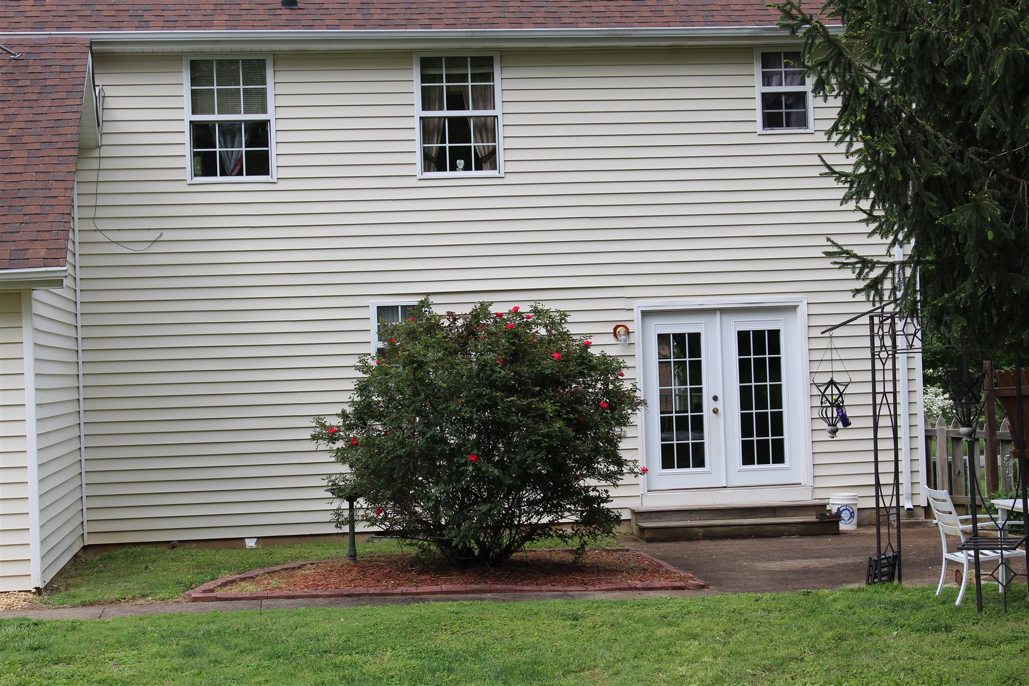 804 Branch Bend Road Clarksville, TN 37040 - Photo 16 of 16 Back patio