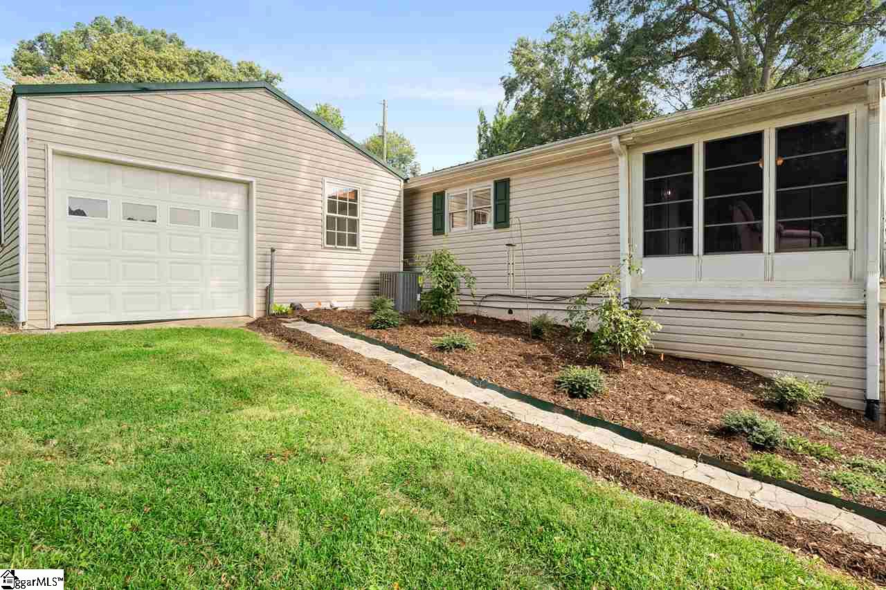 136 Wendy Lane Inman, SC 29349 - Photo 28 of 35