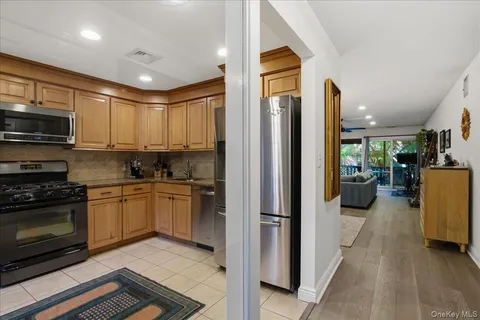 $675,000 | 217 Martling Avenue, Tarrytown, NY 10591