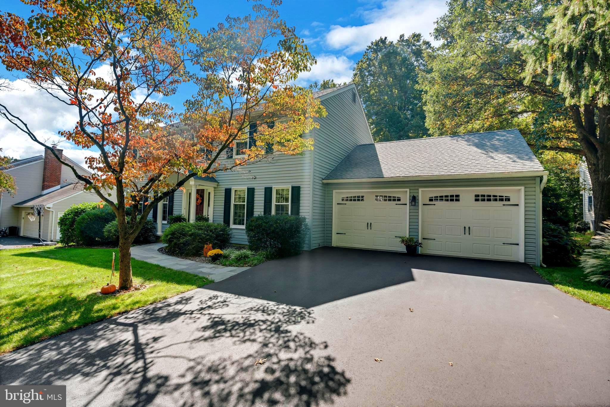 1120 Dodgson Road West Chester, PA 19382 - Photo 5 of 38 Wide Driveway with lots of Space