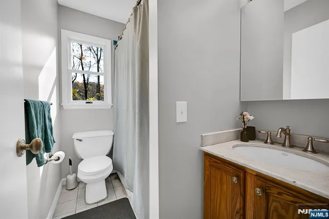 $419,900 | 96 Papscoe Road, West Milford, NJ 07421