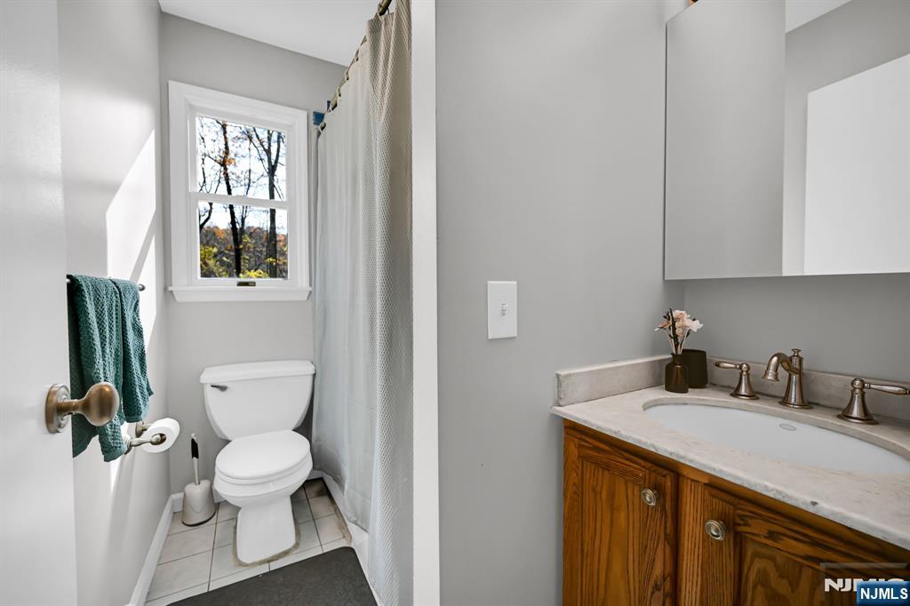 96 Papscoe Road West Milford, NJ 07421 - Photo 22 of 40