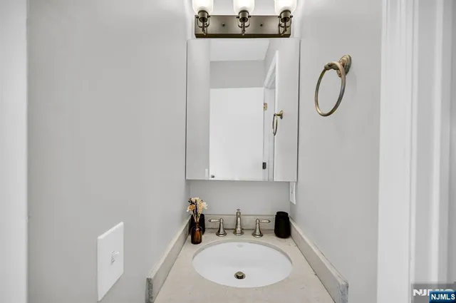 $419,900 | 96 Papscoe Road, West Milford, NJ 07421