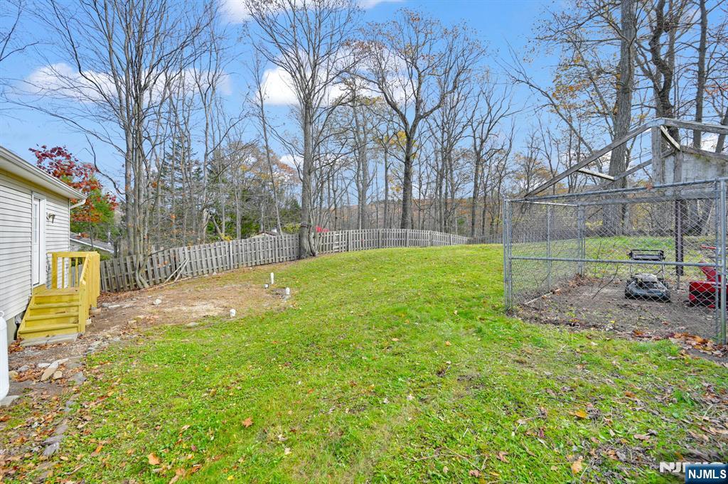 96 Papscoe Road West Milford, NJ 07421 - Photo 36 of 40