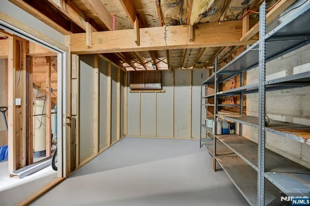 $419,900 | 96 Papscoe Road, West Milford, NJ 07421