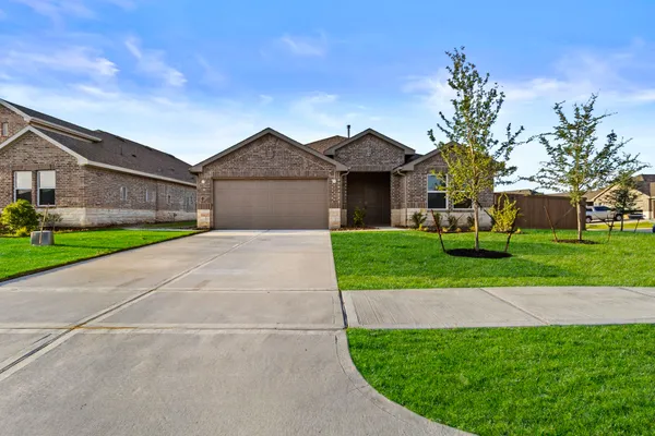 $270,000 | 240 Ice Shr Trail, Dayton, TX 77535