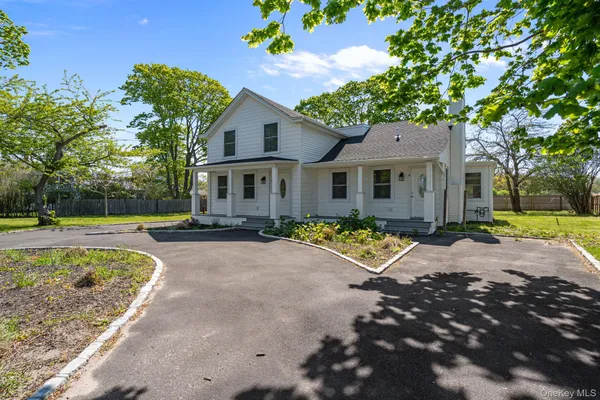 $3,700 | 7600 Main Road, Unit 1, East Marion, NY 11939
