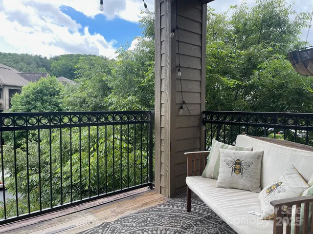 $215,000 | 202 Brickton Village Circle, Unit 305, Fletcher, NC 28732