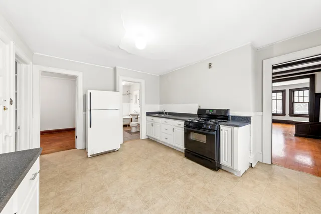 $449,900 | 3563 North Maryland Avenue, Unit 3565, Shorewood, WI 53211