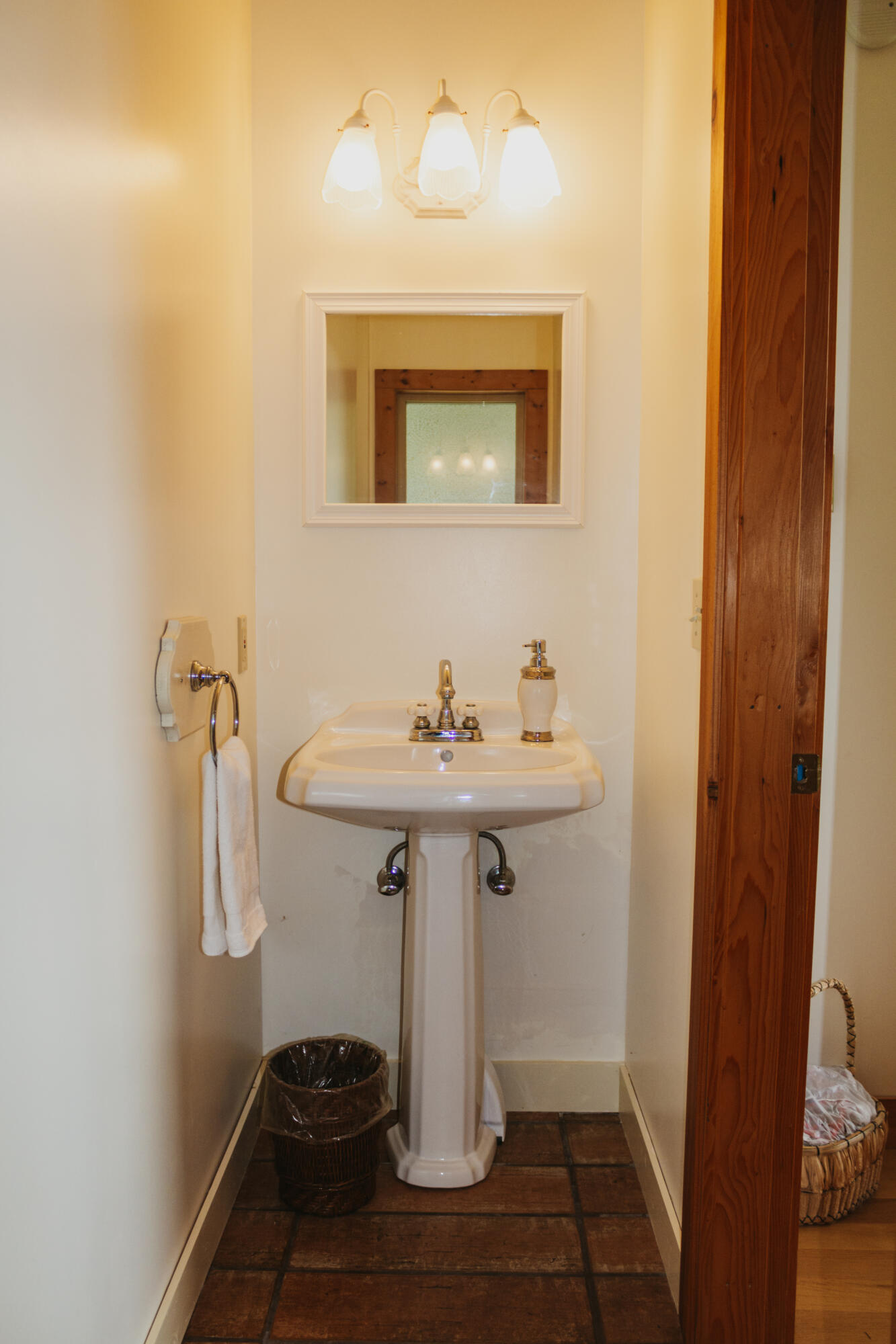 524 Spring Road Shelter Cove, CA 95589 - Photo 27 of 60 Spring-030