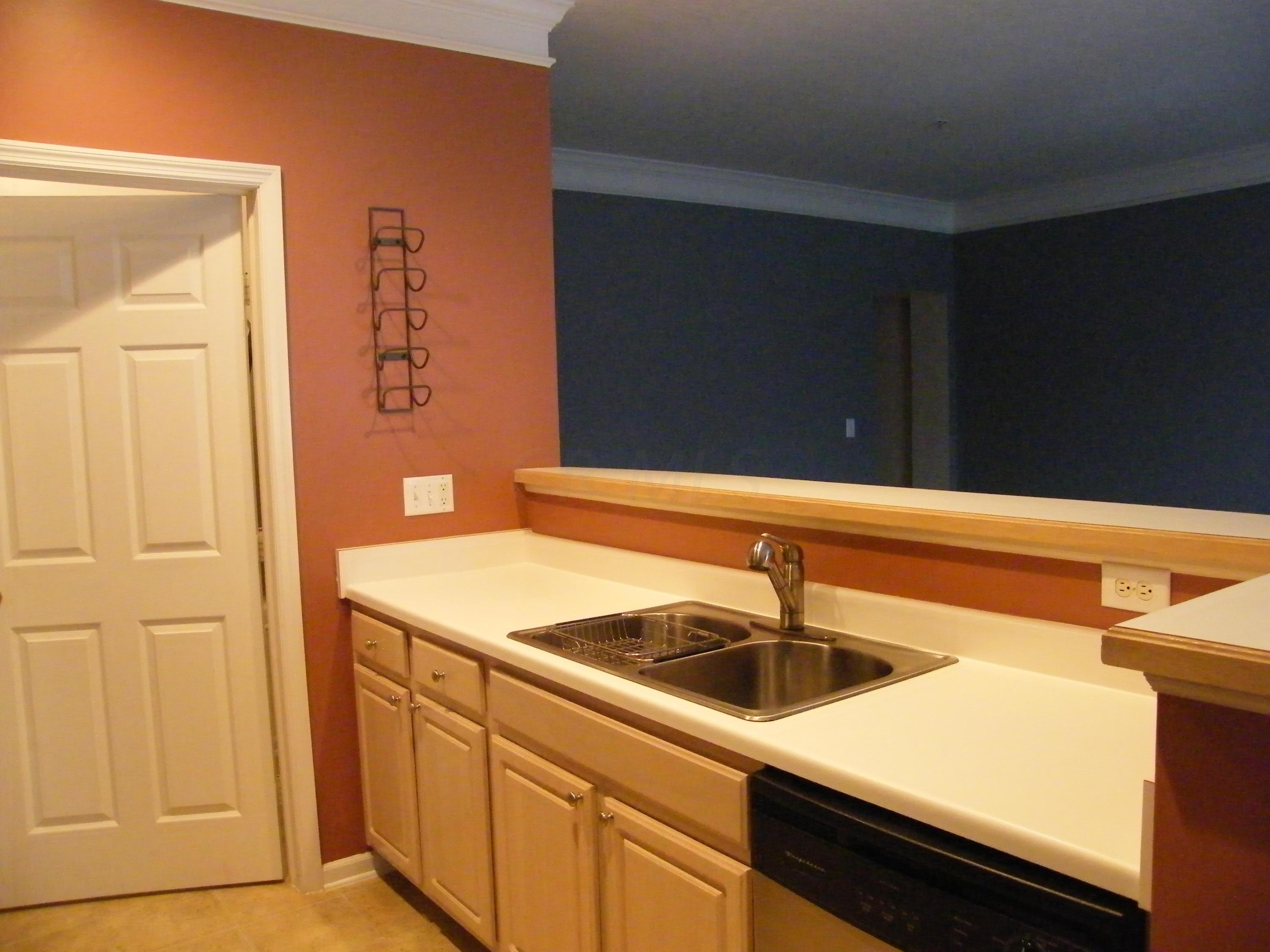 6244 Inishmore Lane Dublin, OH 43017 - Photo 5 of 17