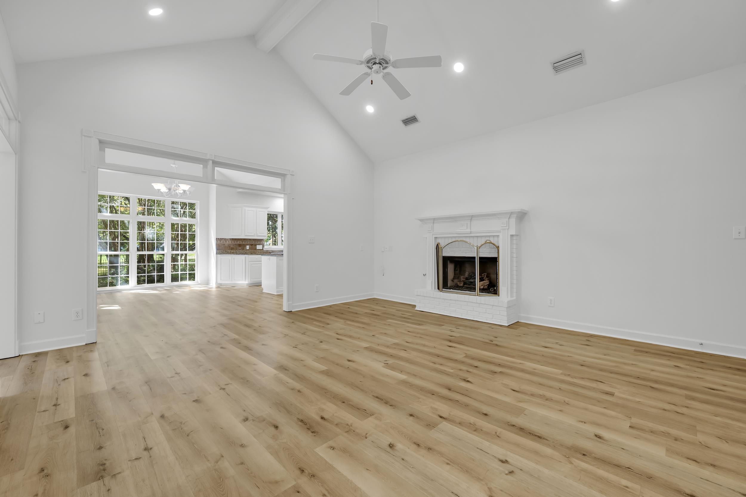 127 Wedge Loop Fairhope, AL 36532 - Photo 15 of 32 Living Room