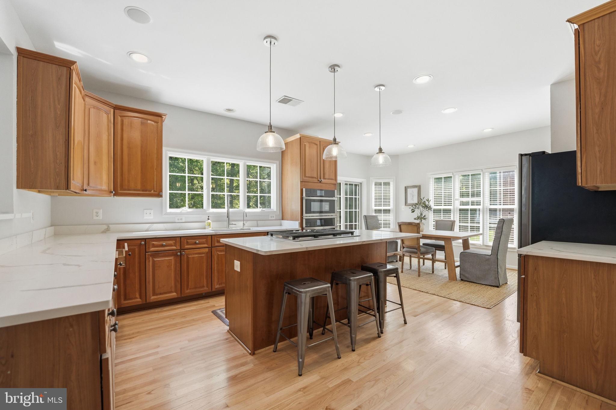 6075 Deer Ridge Trail Springfield, VA 22150 - Photo 11 of 61