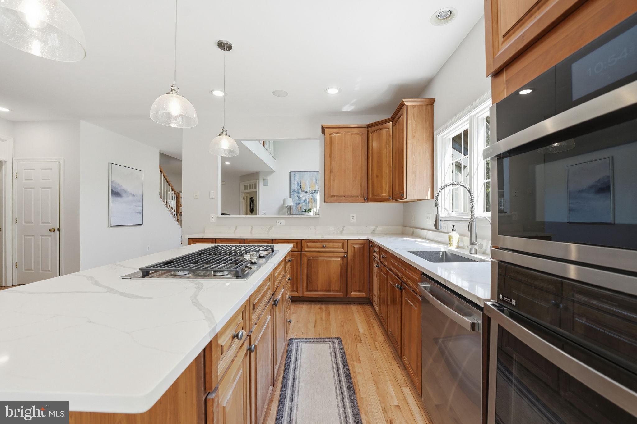 6075 Deer Ridge Trail Springfield, VA 22150 - Photo 14 of 61