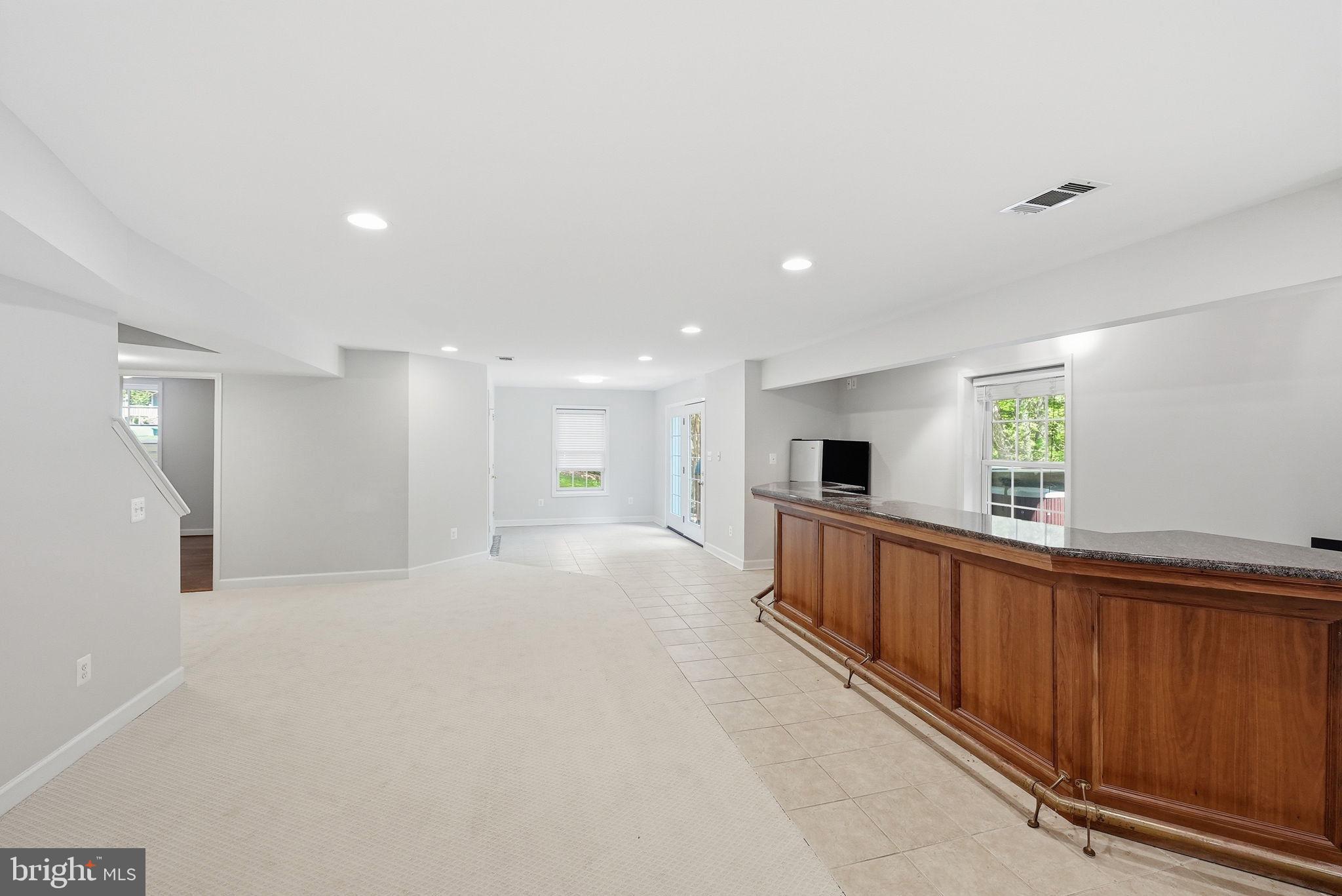 6075 Deer Ridge Trail Springfield, VA 22150 - Photo 38 of 61