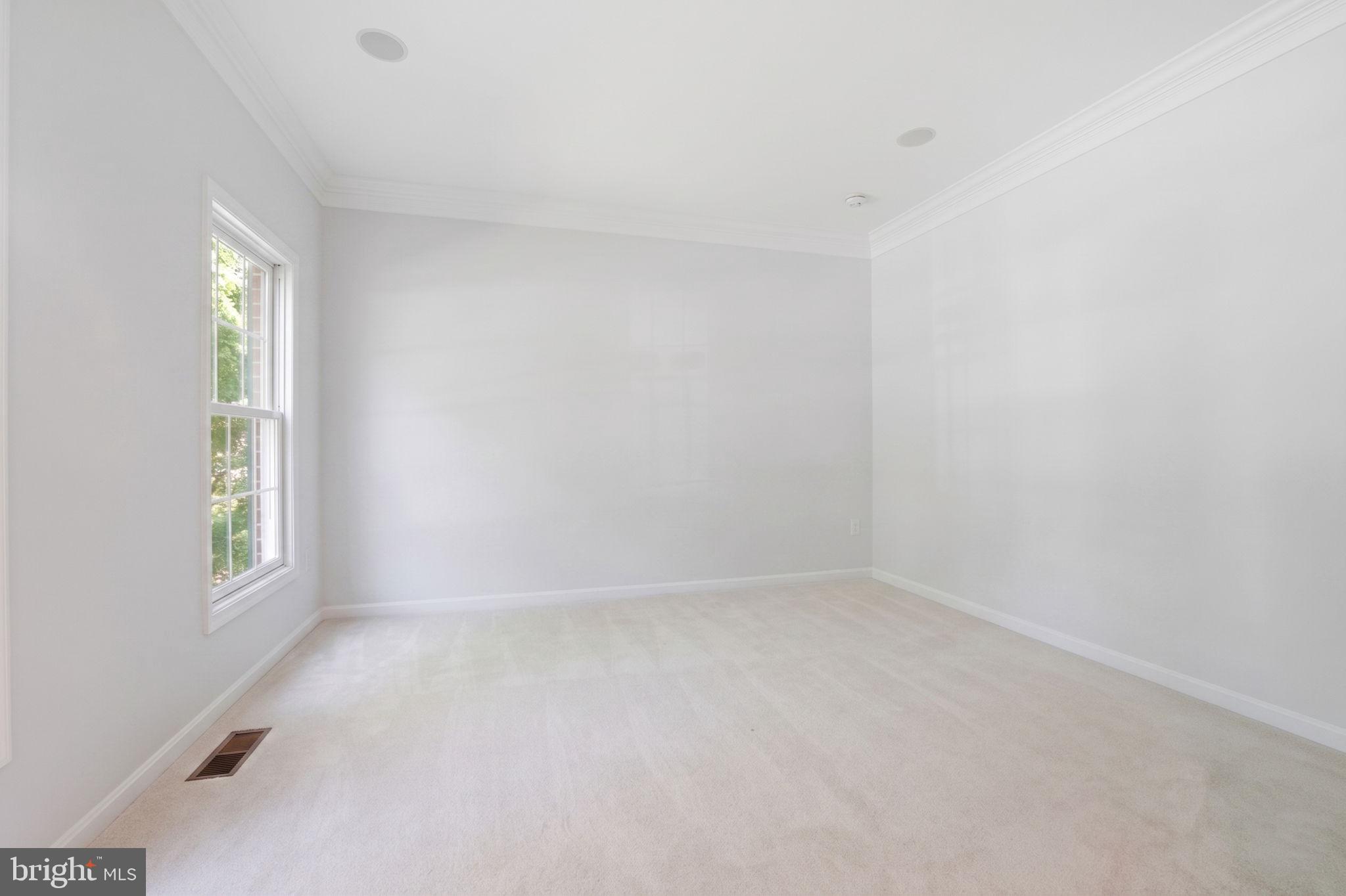 6075 Deer Ridge Trail Springfield, VA 22150 - Photo 40 of 61 an empty room with windows